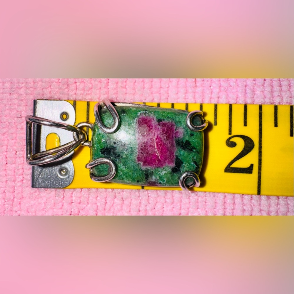 Gorgeous RUBY ZOISITE .925 Pendant - Picture 8 of 9